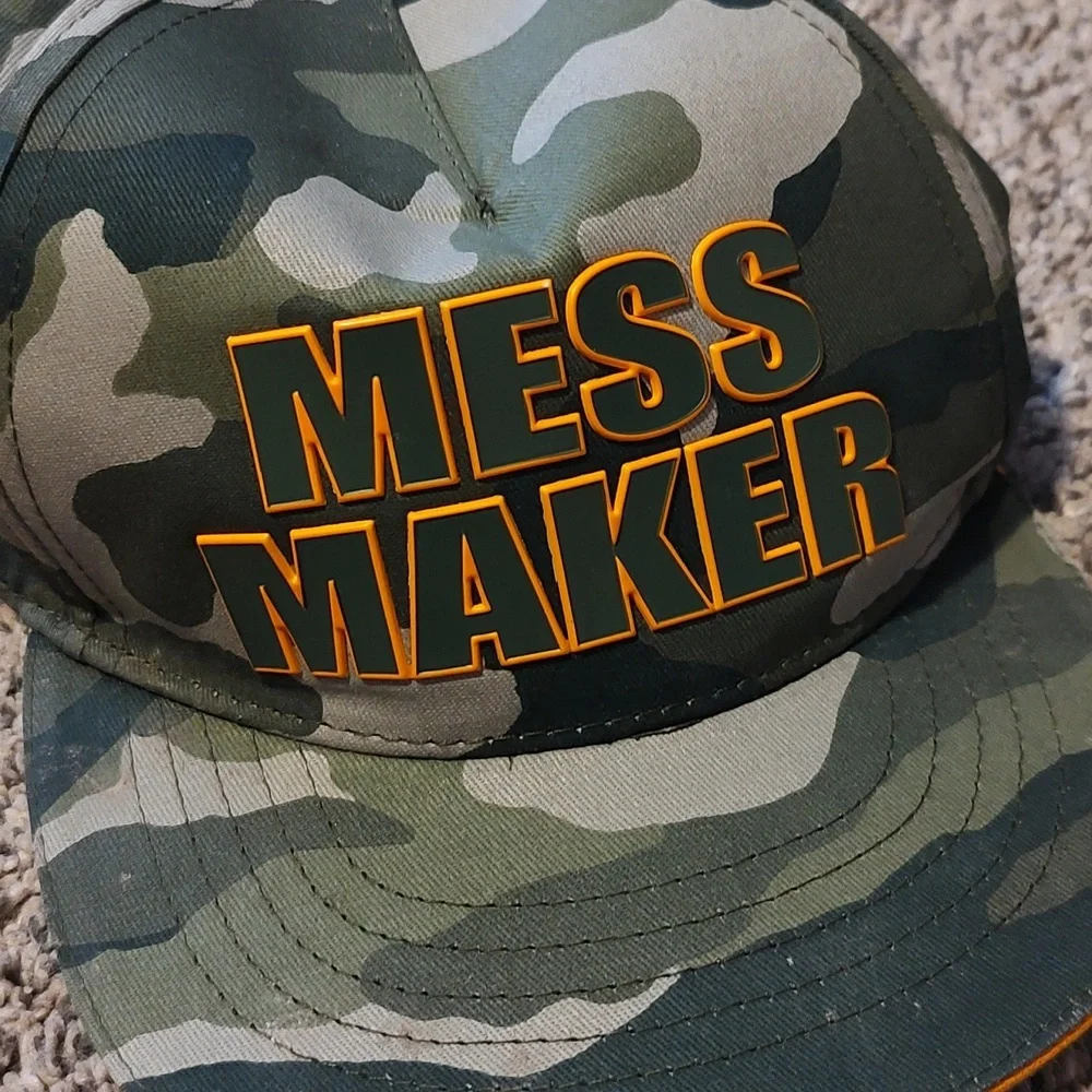 Toddler boys mess maker hat - Picture 2 of 4